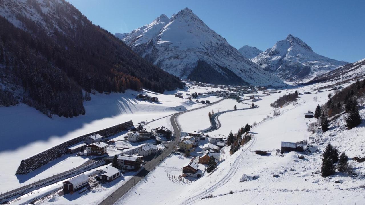 Sonnenkogel Appartement Galtur Bagian luar foto